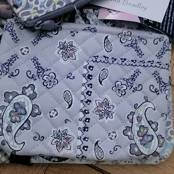 VERA BRADLEY/COSMETIC TRIO - Picture 3 of 13